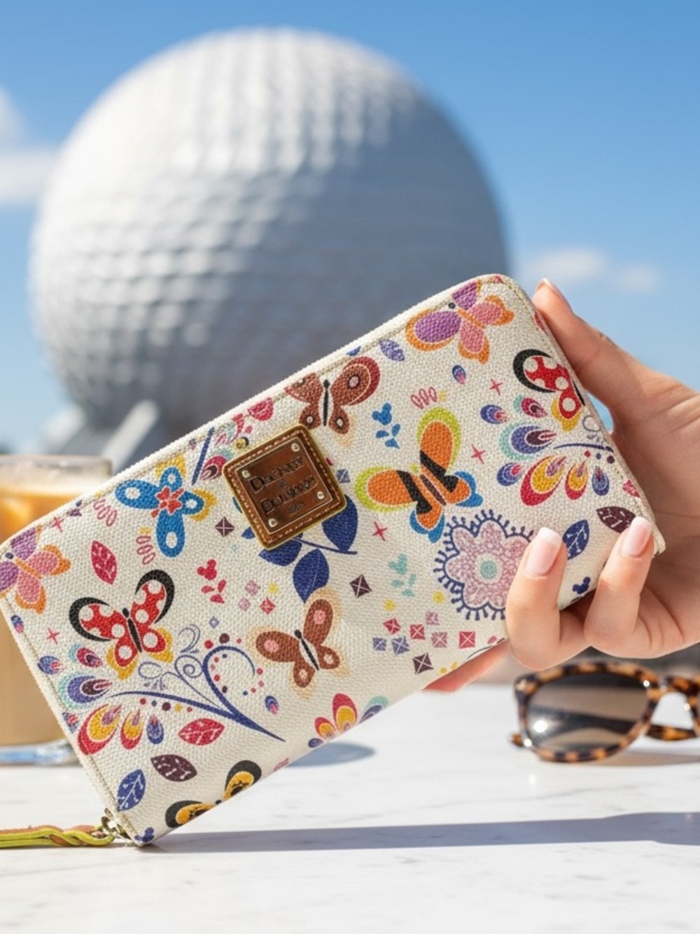 Dooney & Bourke Epcot International Flower Garden Festival 2019 wallet